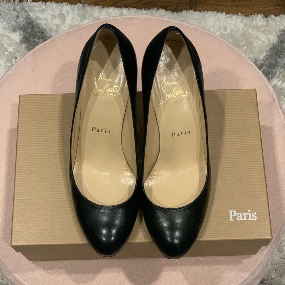 Christian Louboutin Black Leather Simple Pump 85